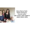 Huzurevi sakini eski avukat Lütfiye Köşker'e plaket takdim