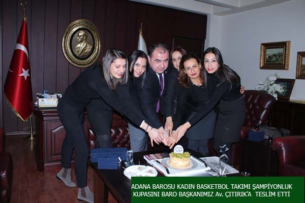 KADIN BASKETBOL TAKIMI ŞAMPİYONLUK KUPASINI